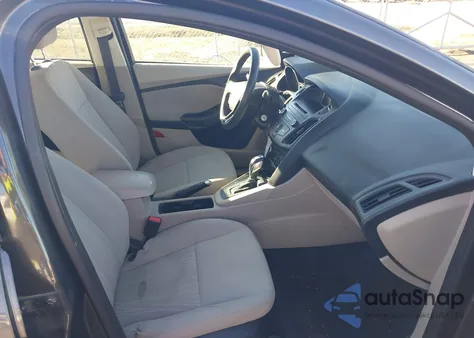 2015 Ford Focus Se z USA, uszkodzony, nr VIN 1FADP3F29FL250356